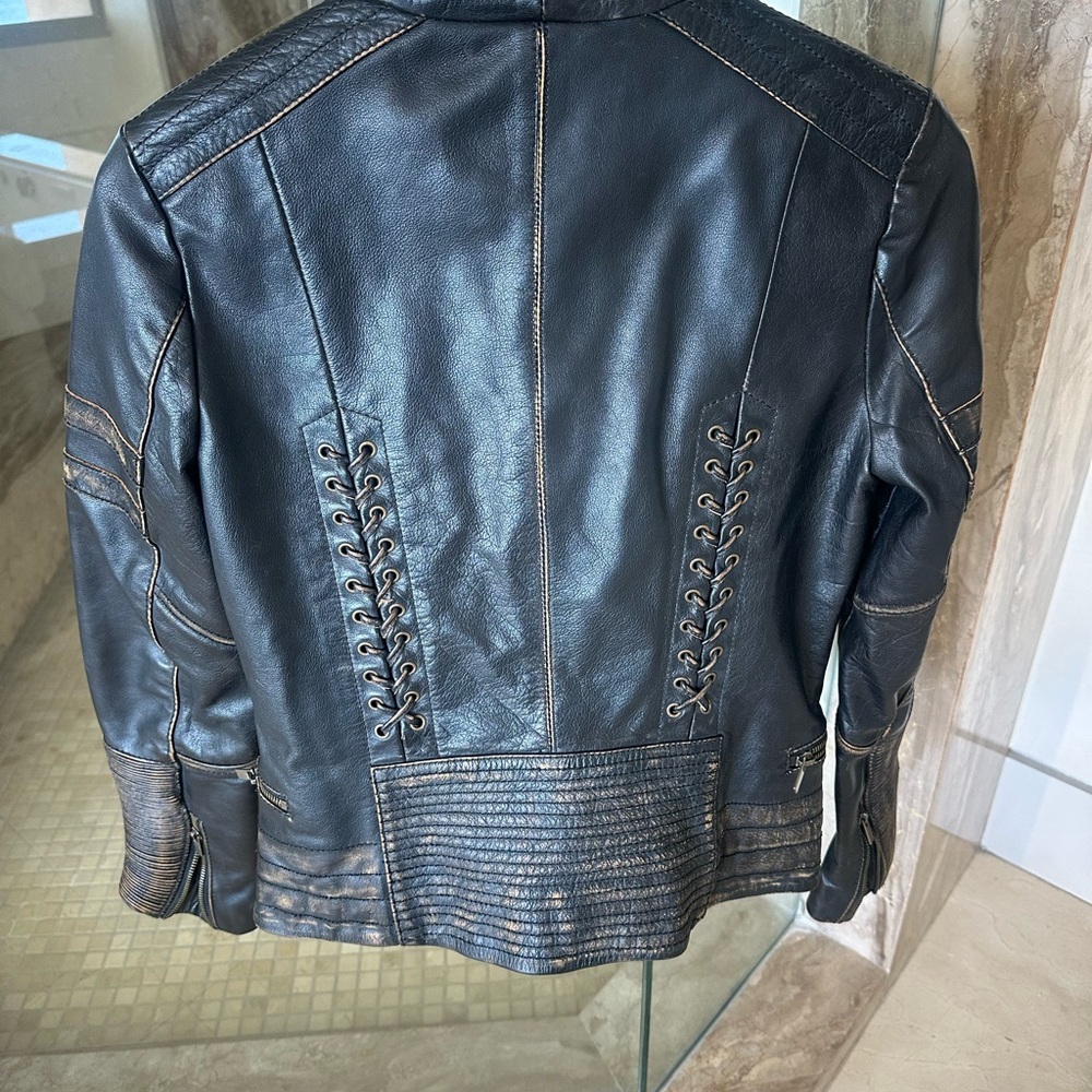 Edgy Amazing DESIGN and DETAILS Wilson Black Leather Jacket - Picture 11 of 15